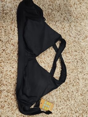 Title Nine Black Women's Paded Bathing Suit Top NWT